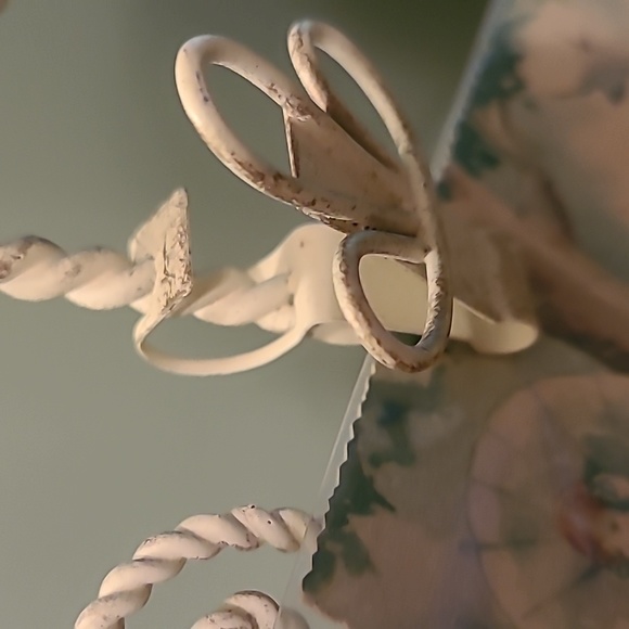 Cute heart-shaped iron picture or card holder display antique look NWT - Picture 4 of 9